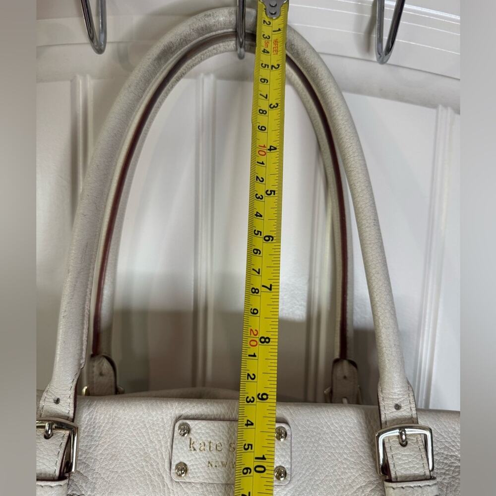KATE SPADE 🤍 Creamy Leather White Shoulder Bag, Interior Polka Dots (Preloved) - Picture 8 of 17